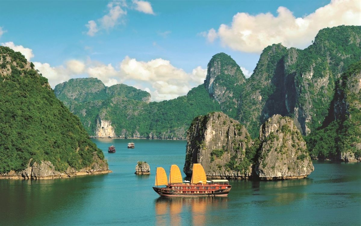 12-Day From Ho Chi Minh City to Hanoi & Halong Bay